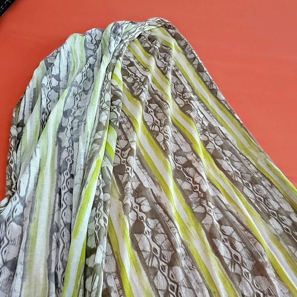Scarf - Picture 2 of 2